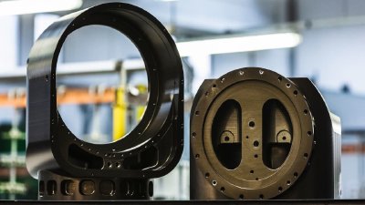 Specific packaging industry components treated with hard anodizing