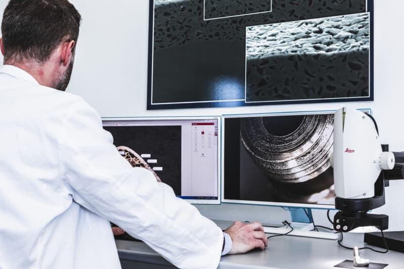 Analyse morphologique de surface au microscope